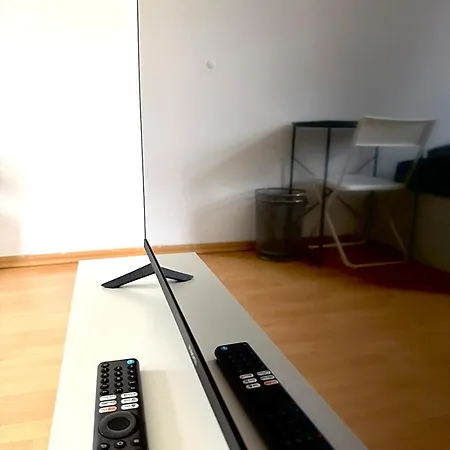 Privat Near Center Of Daire *