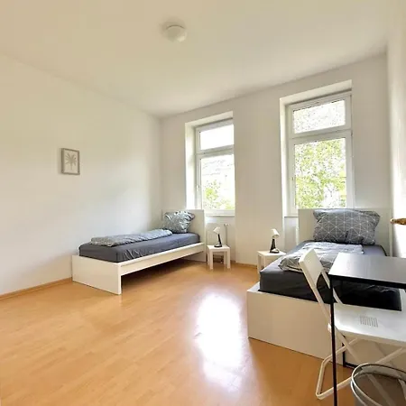 Privat Near Center Of Apartman *