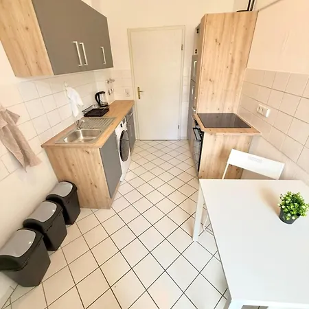 Privat Near Center Of Daire